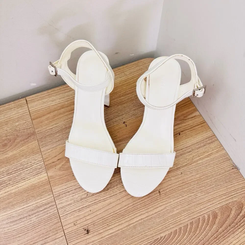 Nose White Leather Slingback Chunky Heels Women’s Size 5.5